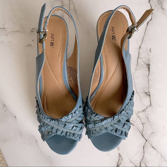 Apt 9 Wedges - Picture 2 of 12